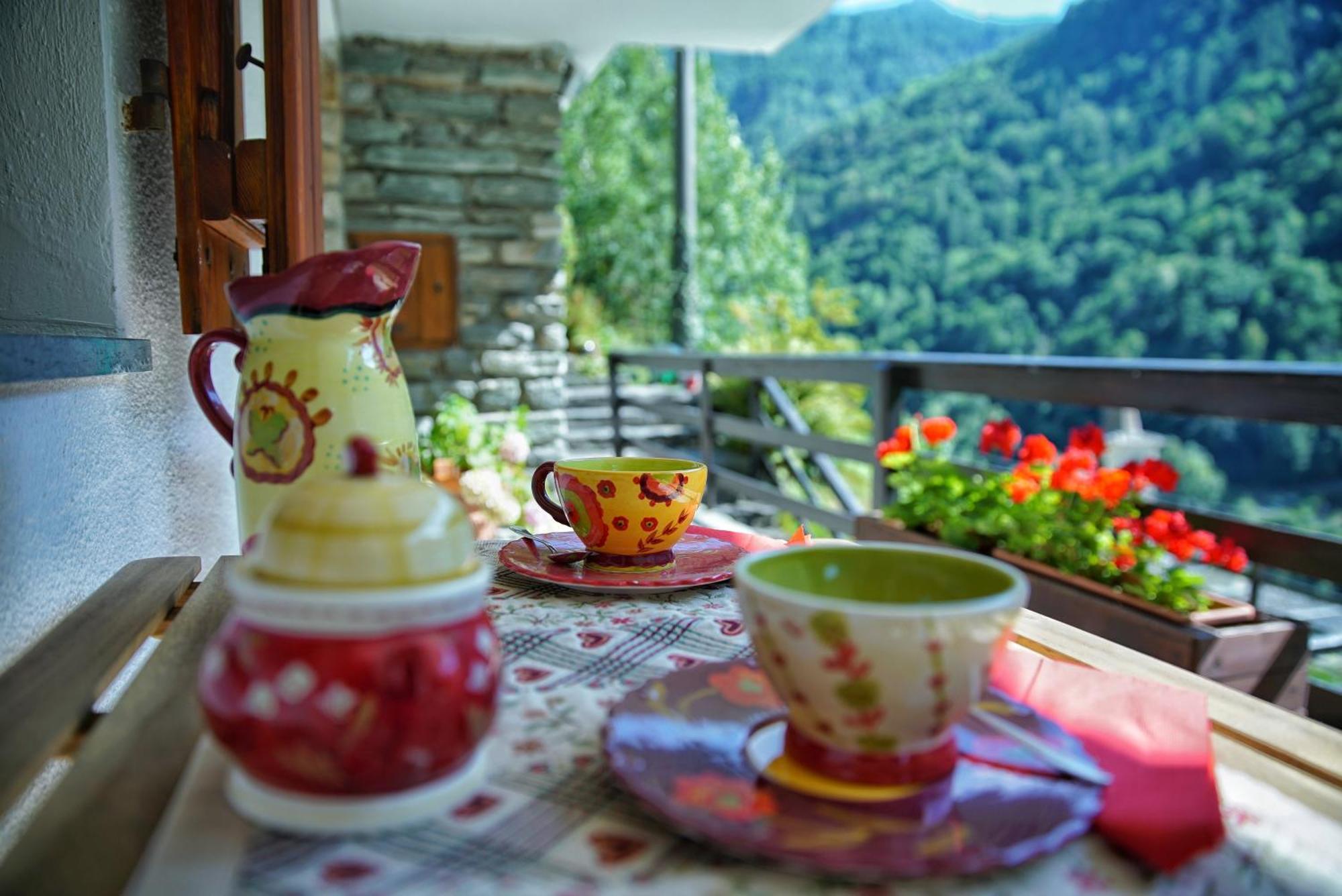 Lo Chalet Bed & Breakfast Pontboset Dış mekan fotoğraf