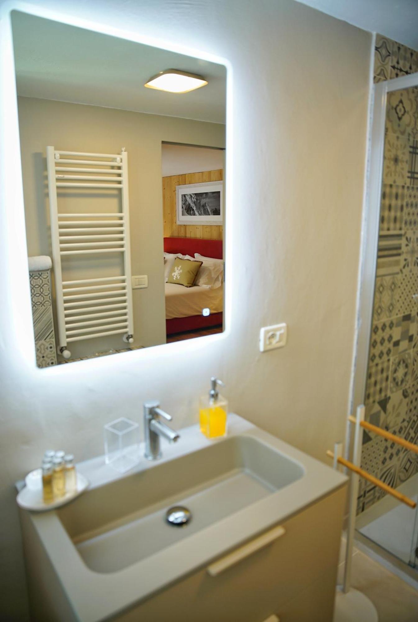 Lo Chalet Bed & Breakfast Pontboset Dış mekan fotoğraf